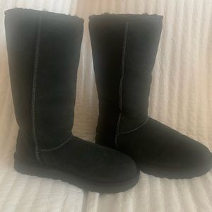 UGG Boots-Black